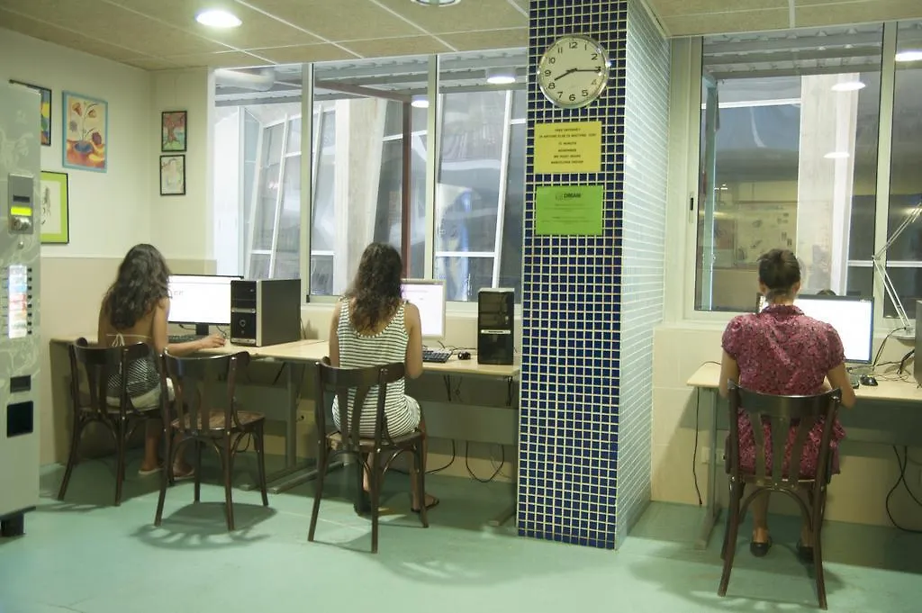 Be Dream Hostel Badalona Spain